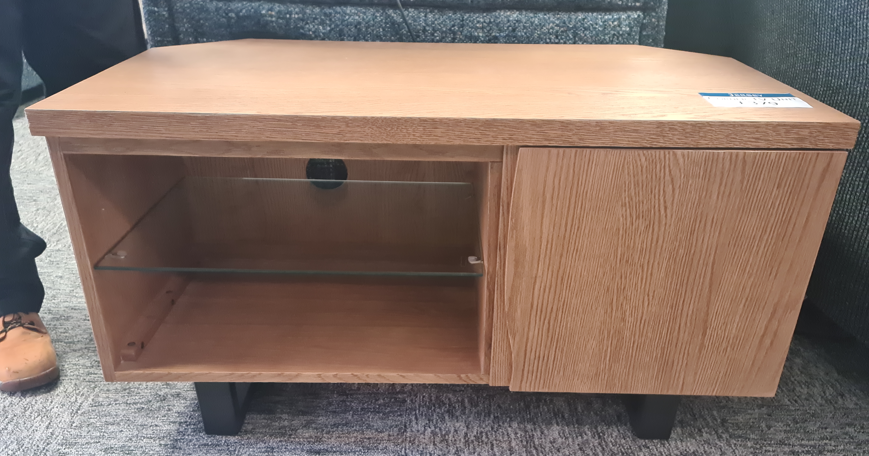 TV Units I Clearance
